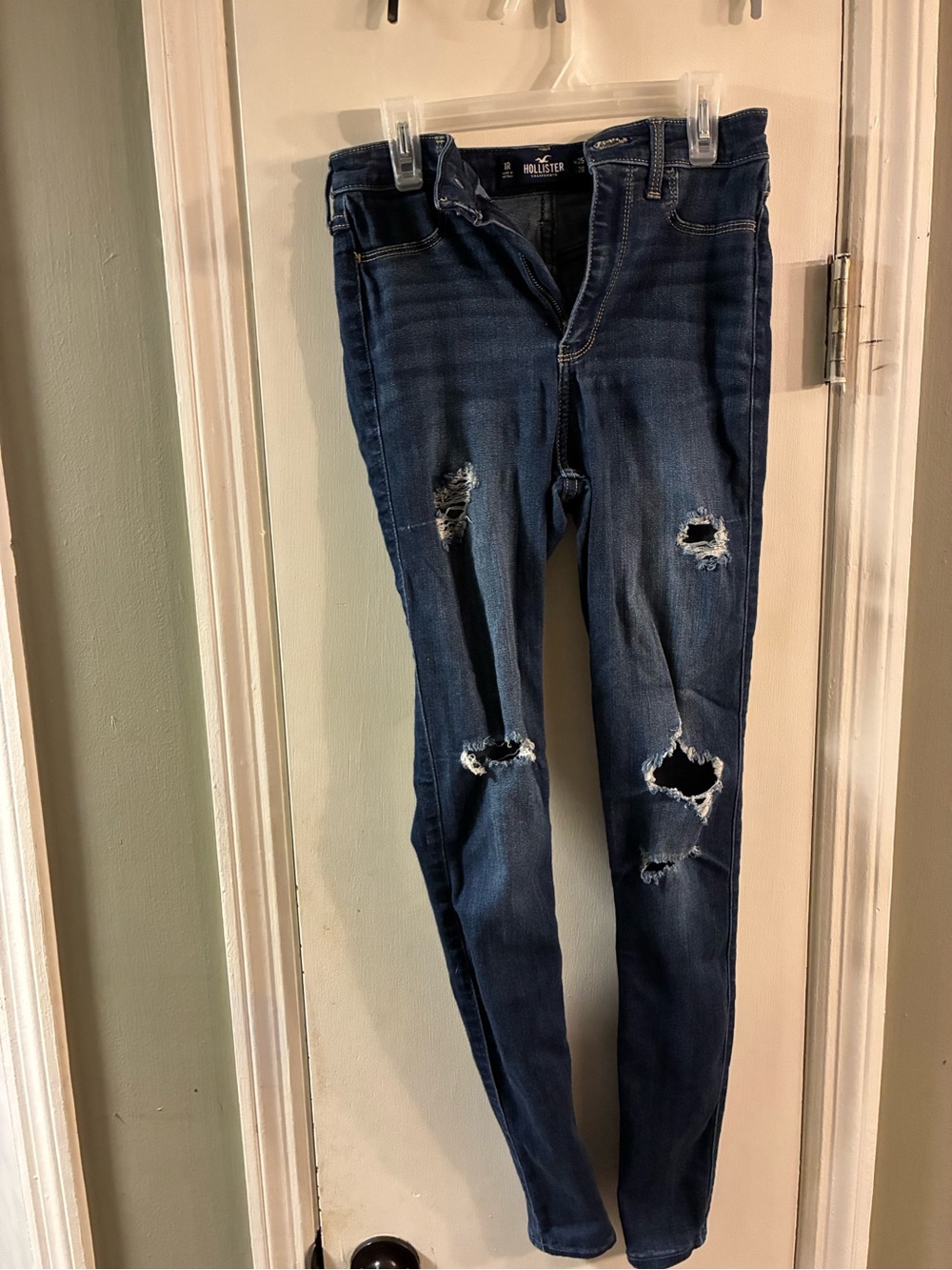 Hollister Women's Blue Jeans Size 25W x 28L Ultra High Rise Distressed Stretch